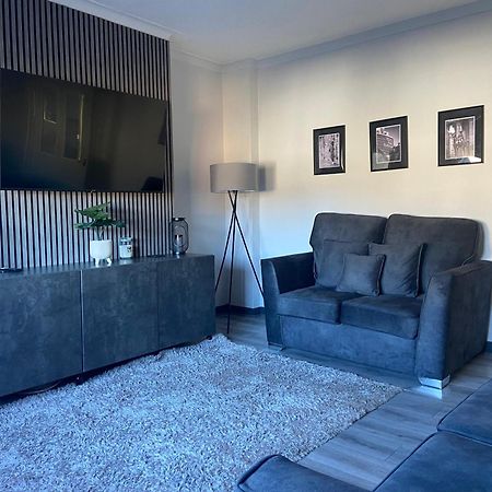 Glasgow Apartment Close To The Airport 伦弗鲁 外观 照片