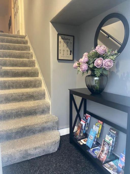Glasgow Apartment Close To The Airport 伦弗鲁 外观 照片