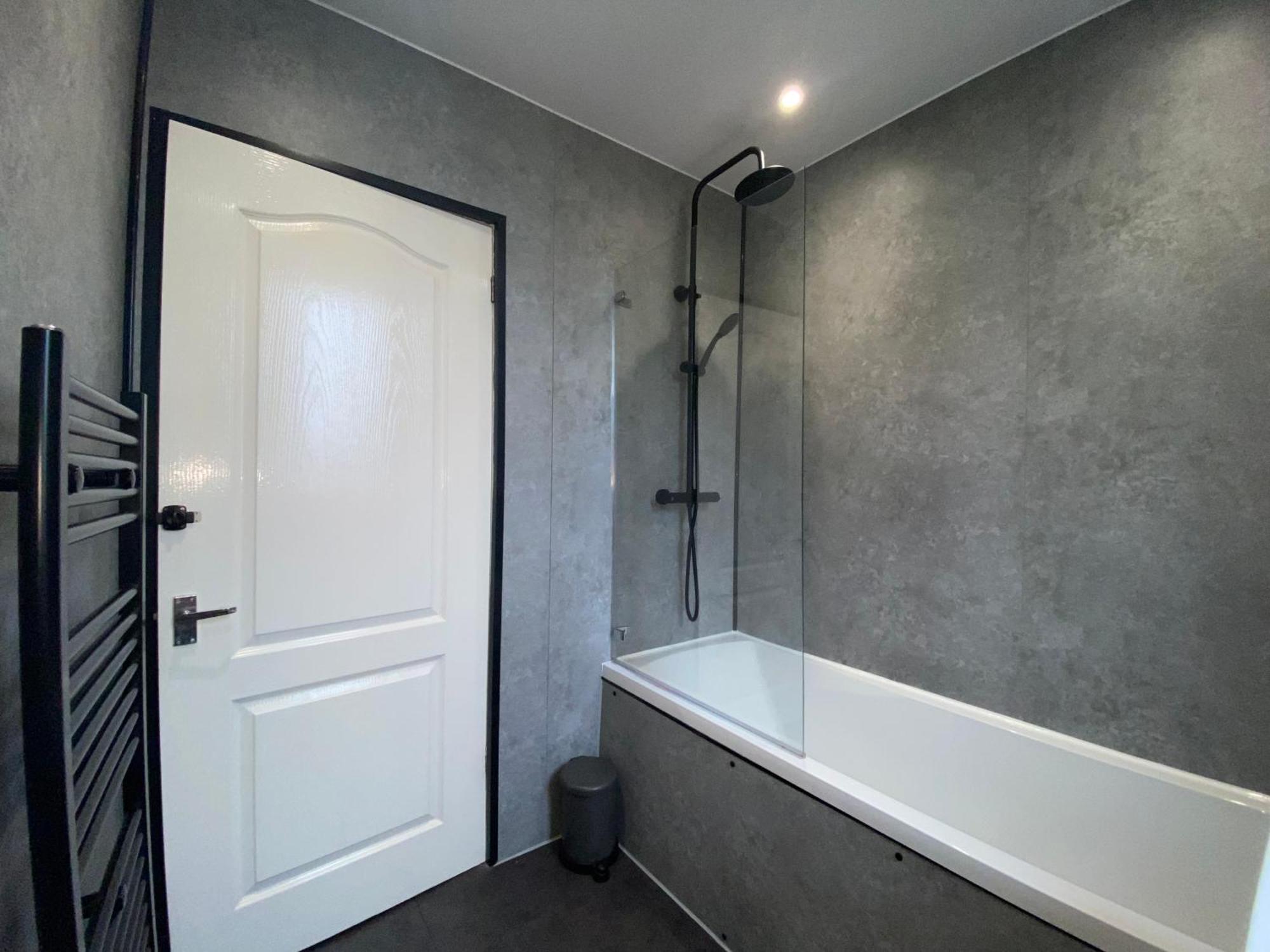 Glasgow Apartment Close To The Airport 伦弗鲁 外观 照片