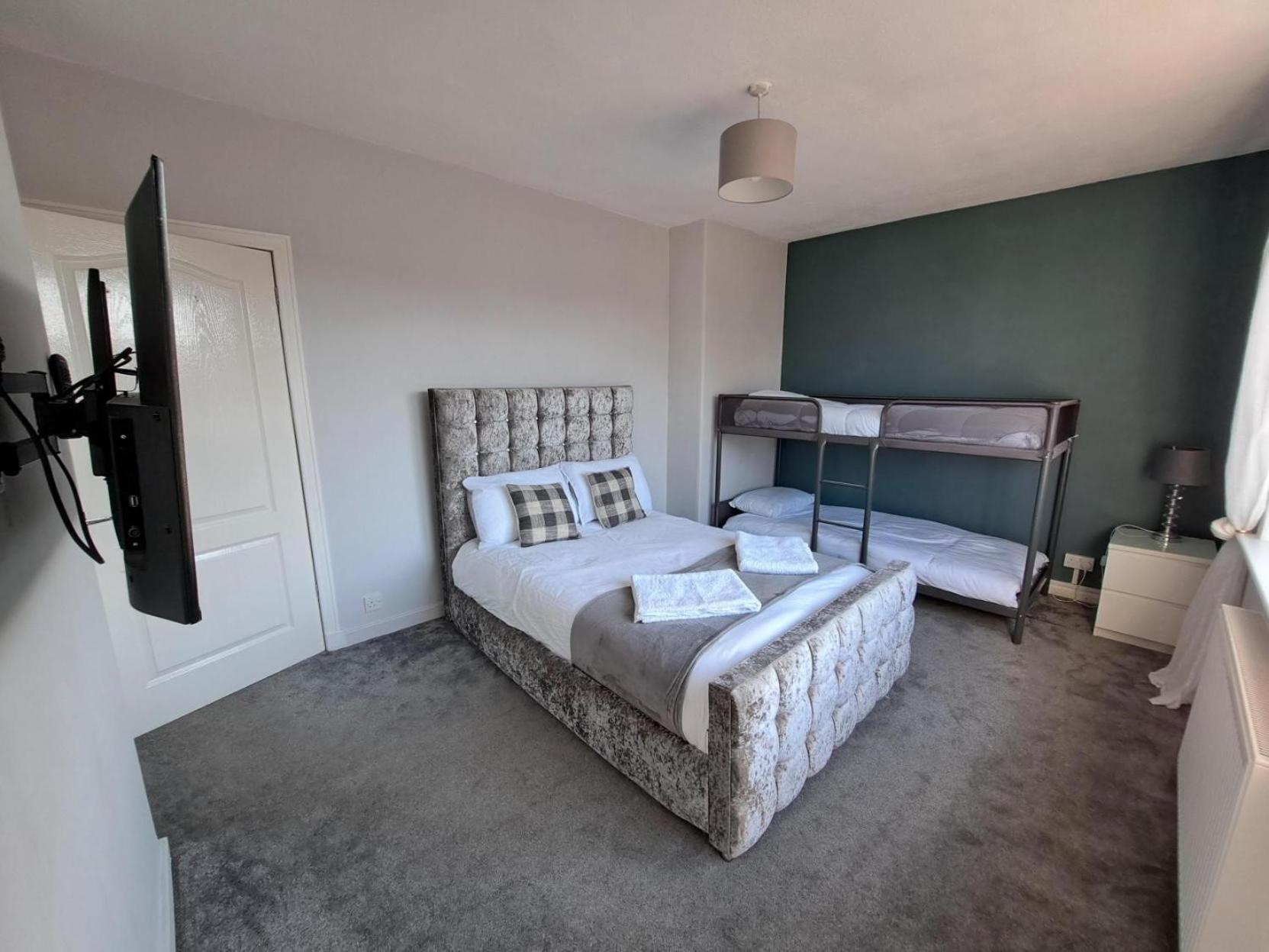 Glasgow Apartment Close To The Airport 伦弗鲁 外观 照片